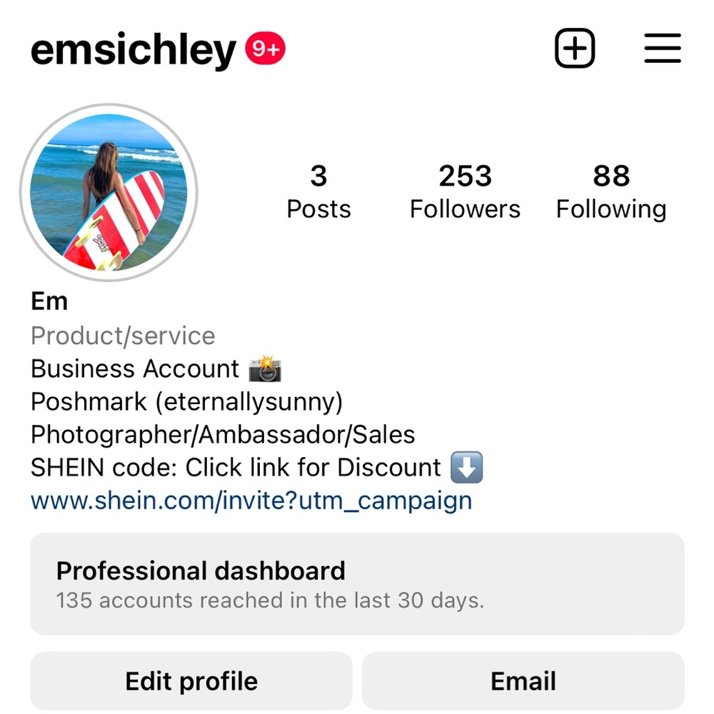 Follow my instagram!